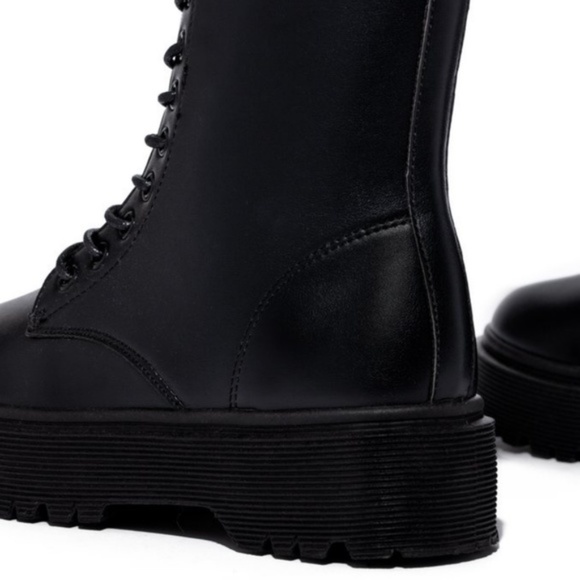 !! RESTOCKED !! Black Vegan Leather Side Zip Combat Boots - Picture 7 of 8